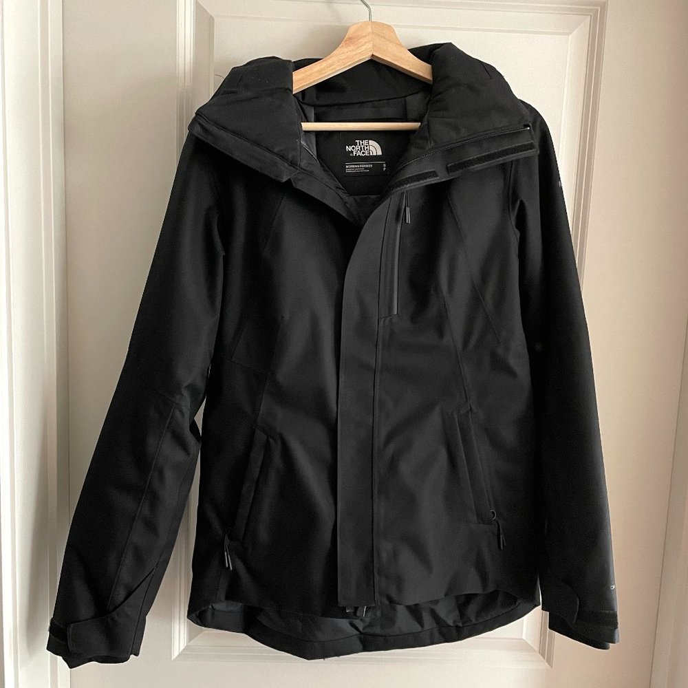 THE NORTH FACE Dryvent Hooded Insulated Jacket (Black)